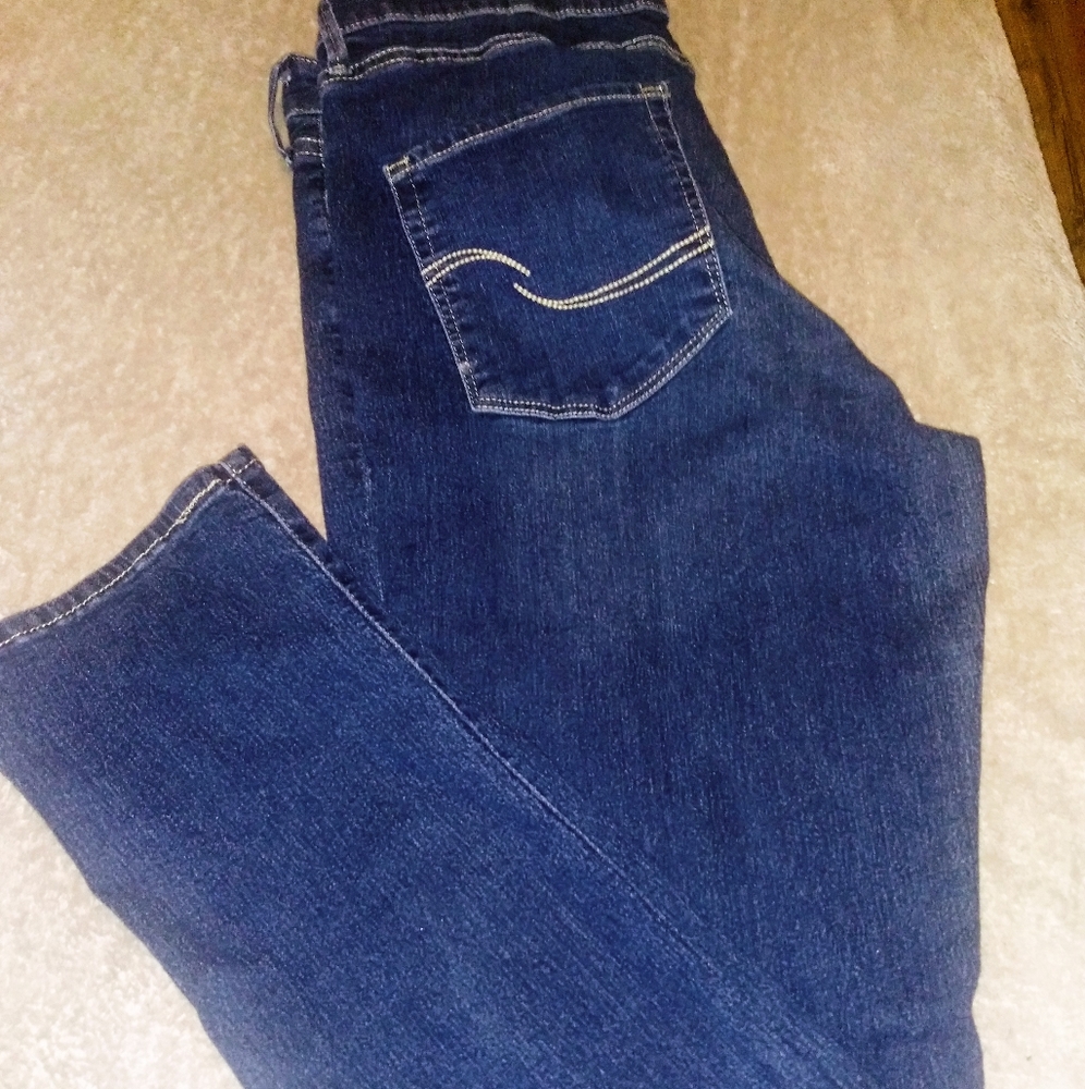 Signature By:LEVI STRAUSS Women's Blue Jeans